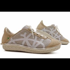 Po-zu Vegan Brisk Sneakers🖤